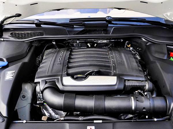 發(fā)動(dòng)機(jī)蓋應(yīng)用