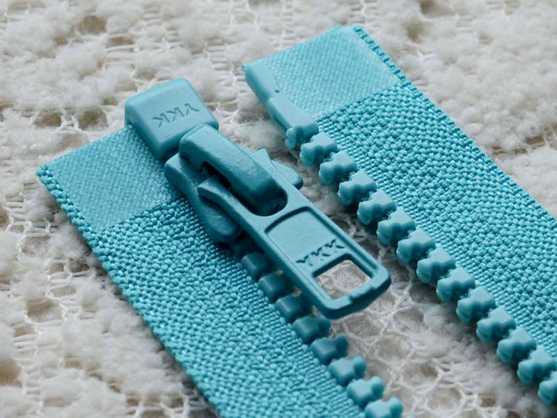 塑料拉鏈和尼龍拉鏈哪種比較好呢？區別對比！